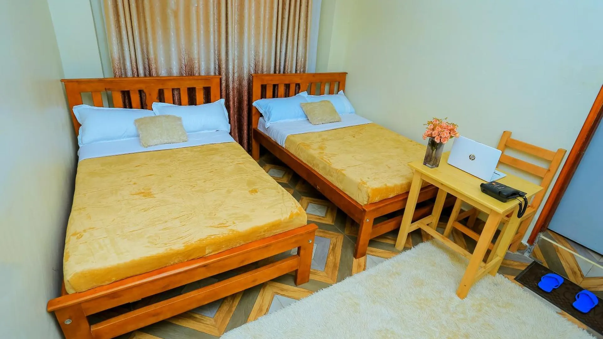 Nk Hotel Kampala 0*,  Uganda
